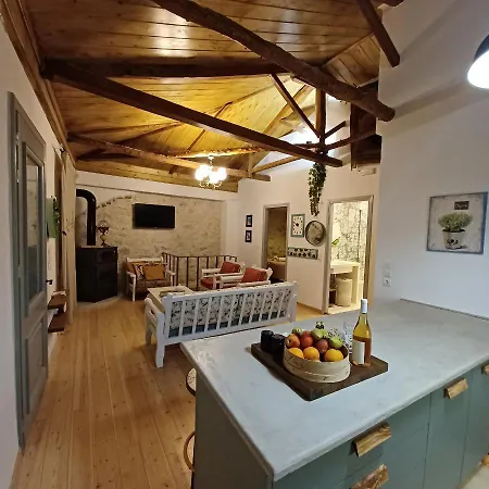 Ferienhaus Synnefo - In The Clouds *