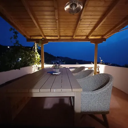 Holiday home Synnefo - In The Clouds *